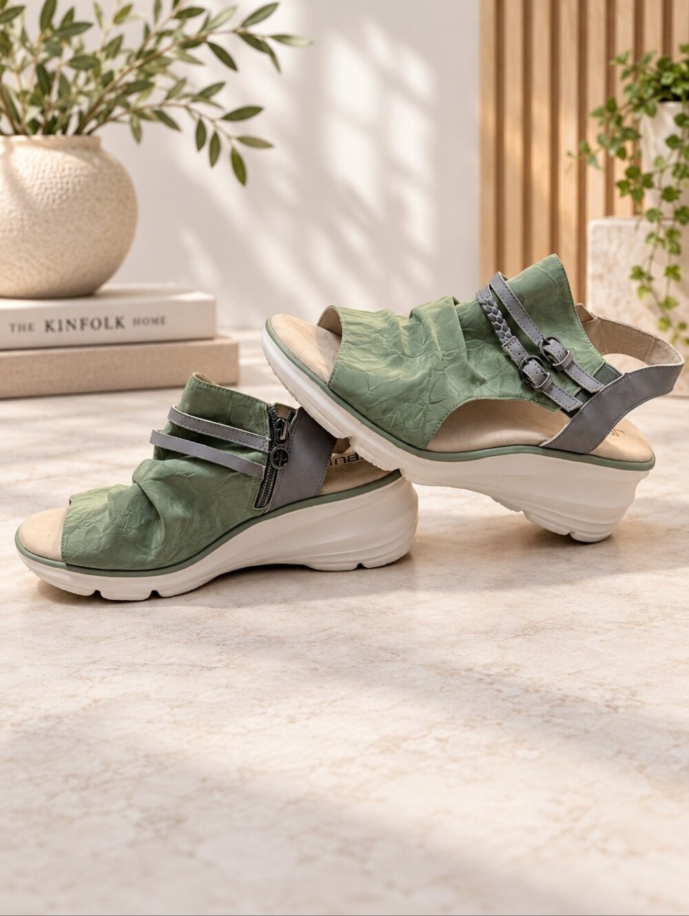 JBU by Jambu Orlando Sage Green Memory Foam Wedge Sandals Women's 10M